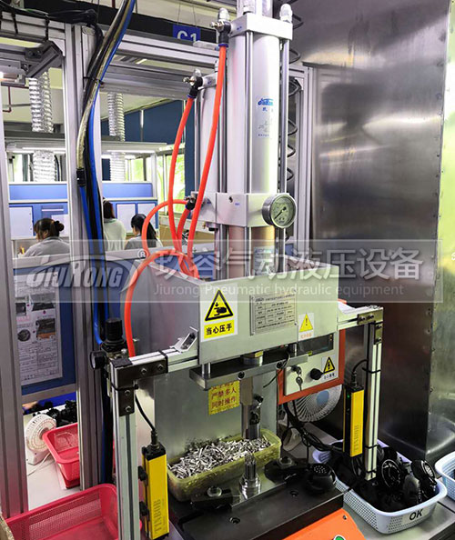 玖容氣液壓機(jī)增壓缸