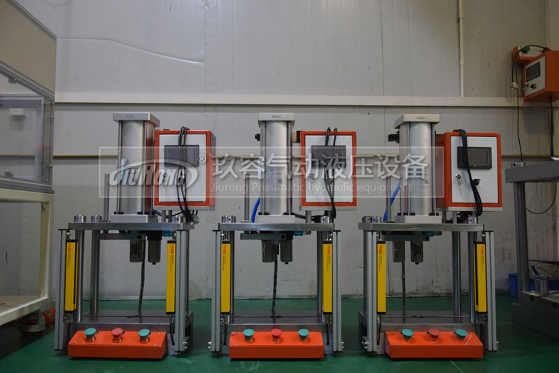  當氣動壓力機壓力不足怎么辦