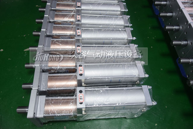氣動壓力機(jī)使用的氣液增壓缸